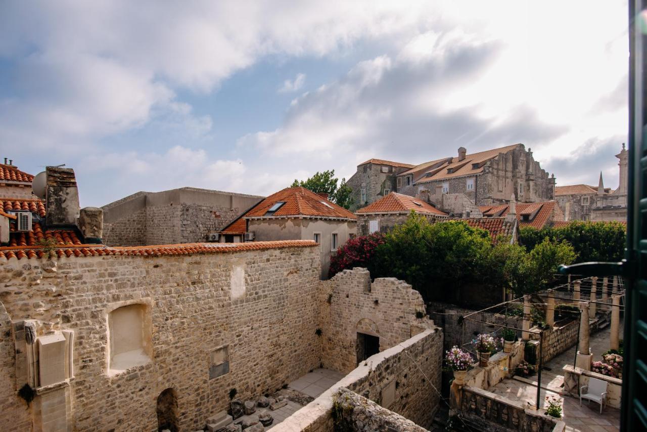 Art Deco Walls By Duhomes * Dubrovnik